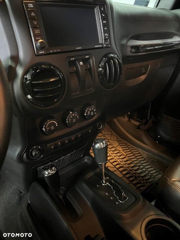 Jeep Wrangler - 6