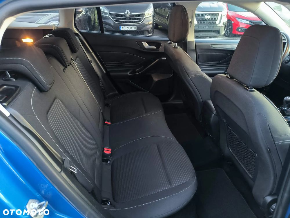 Ford Focus 1.5 EcoBlue Start-Stopp-System TITANIUM DESIGN - 29