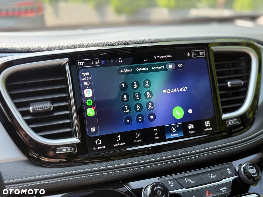 Chrysler Pacifica - 20
