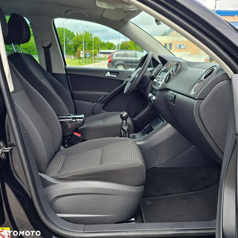 Volkswagen Tiguan - 26