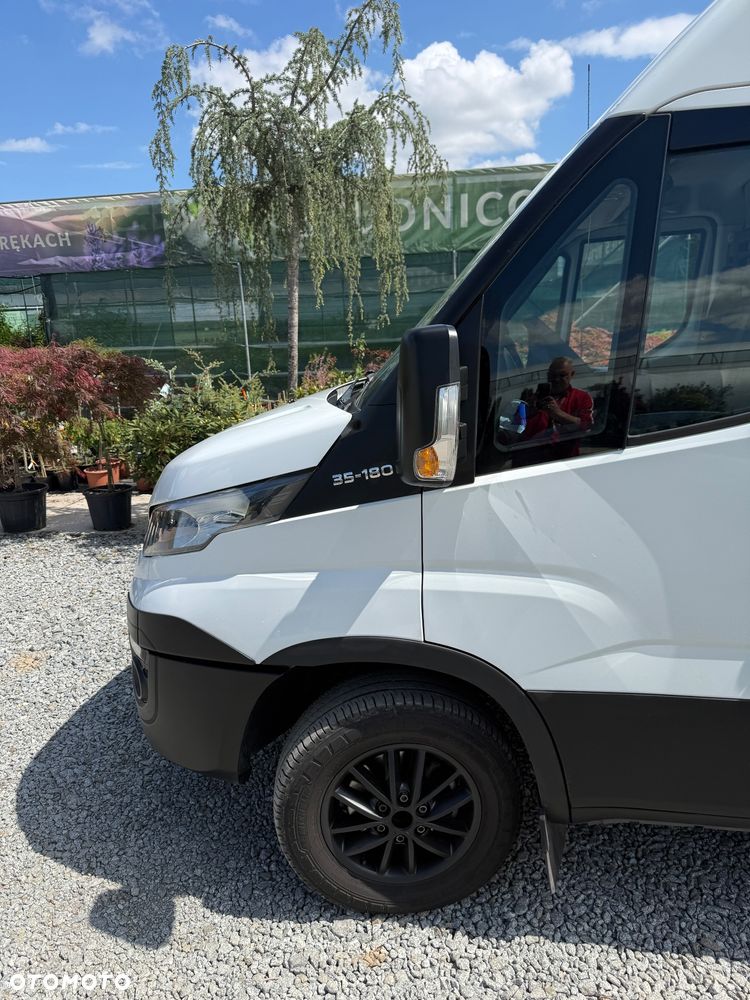Iveco 35s18 - 10