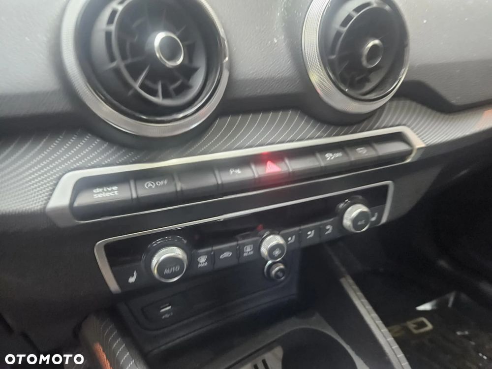 Audi Q2 35 TFSI S tronic design - 26