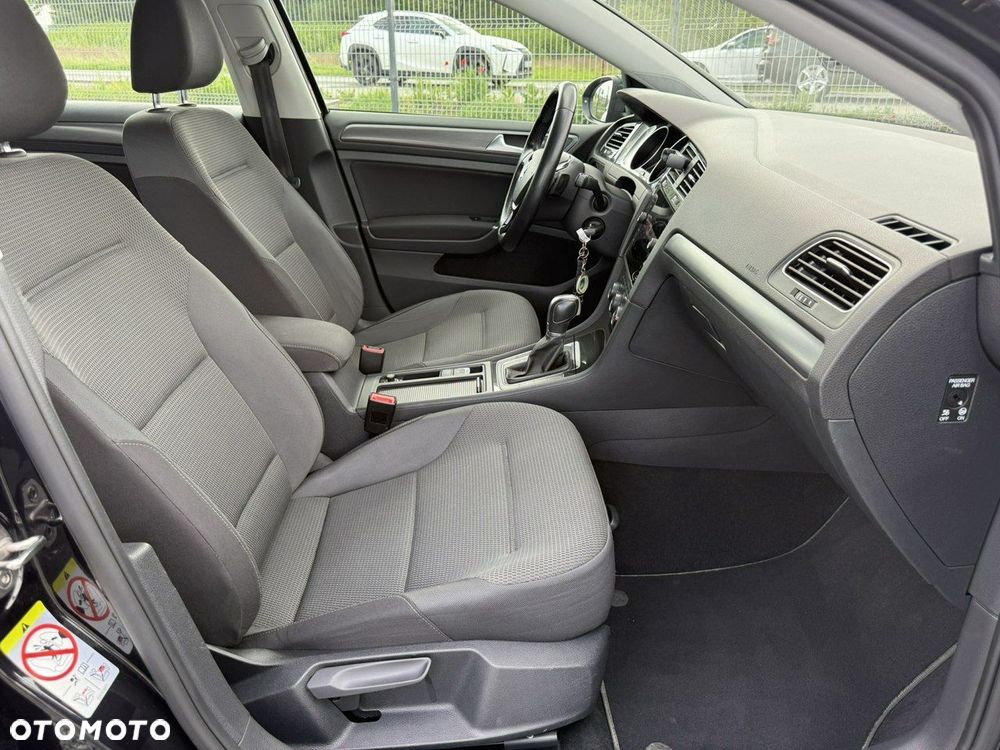 Volkswagen Golf Variant 1.6 TDI BMT Comfortline DSG - 26