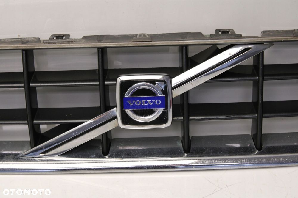volvo c70 ii cabrio 06r- grill atrapa chłodnicy - 3