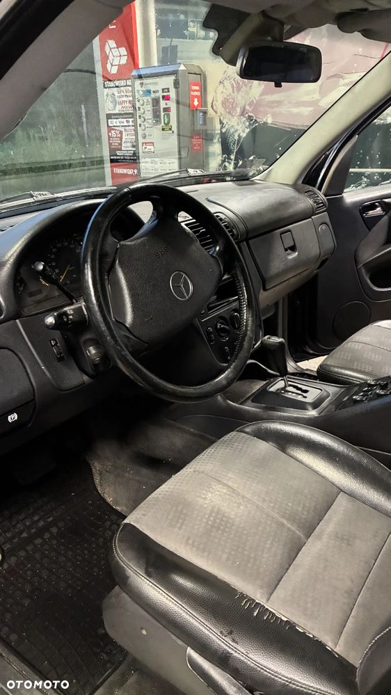 Mercedes-Benz ML - 11