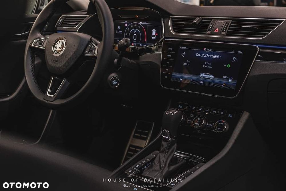 Skoda Superb 2.0 TDI L&K DSG - 2