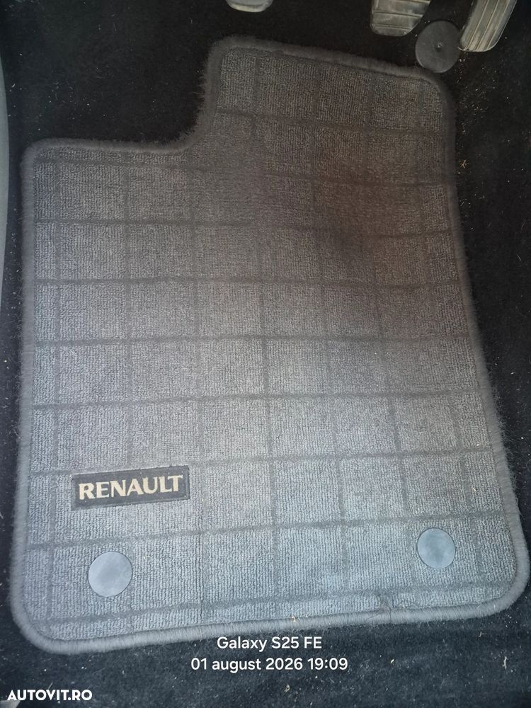 Renault Symbol - 6