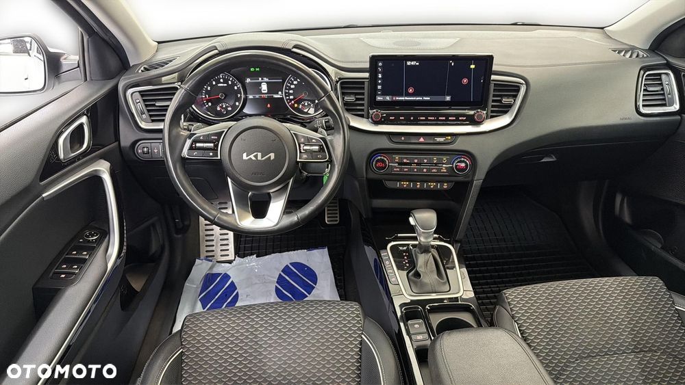Kia Ceed 1.5 T-GDI Business Line DCT - 14