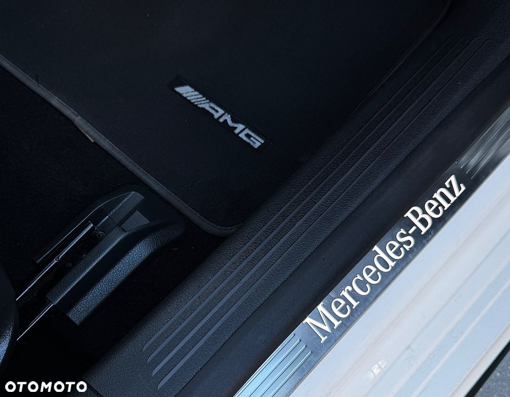 Mercedes-Benz CLA 200 AMG Line 7G-DCT - 29