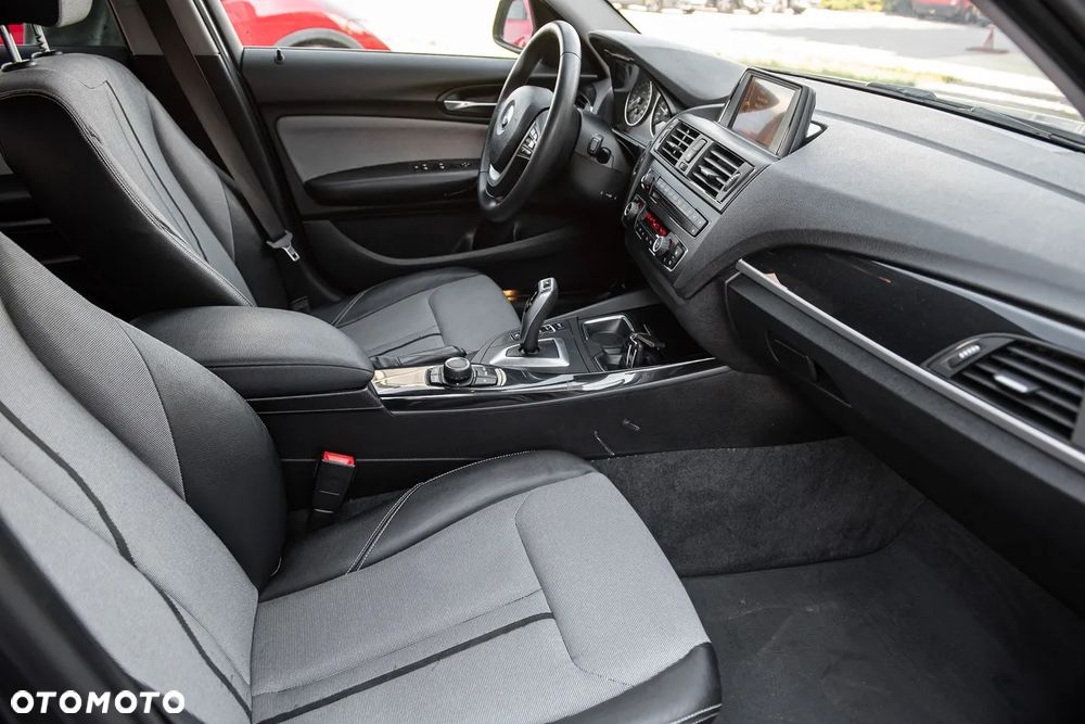 BMW Seria 1 118i - 33