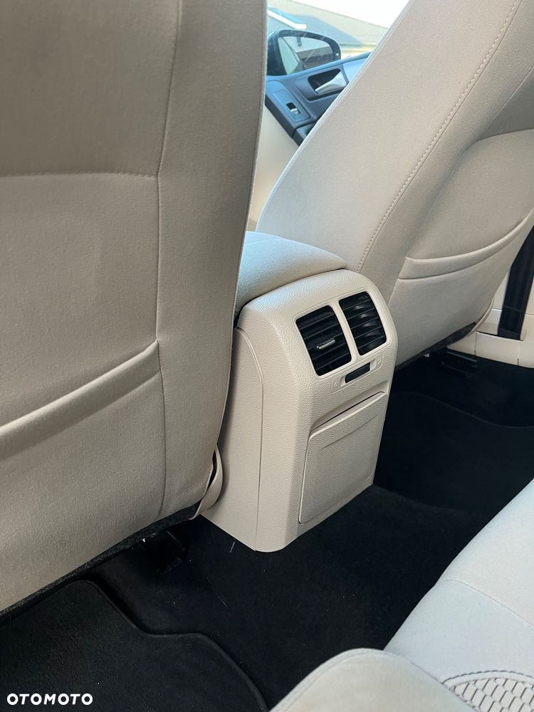 Volkswagen Golf 1.4 TSI Highline - 17