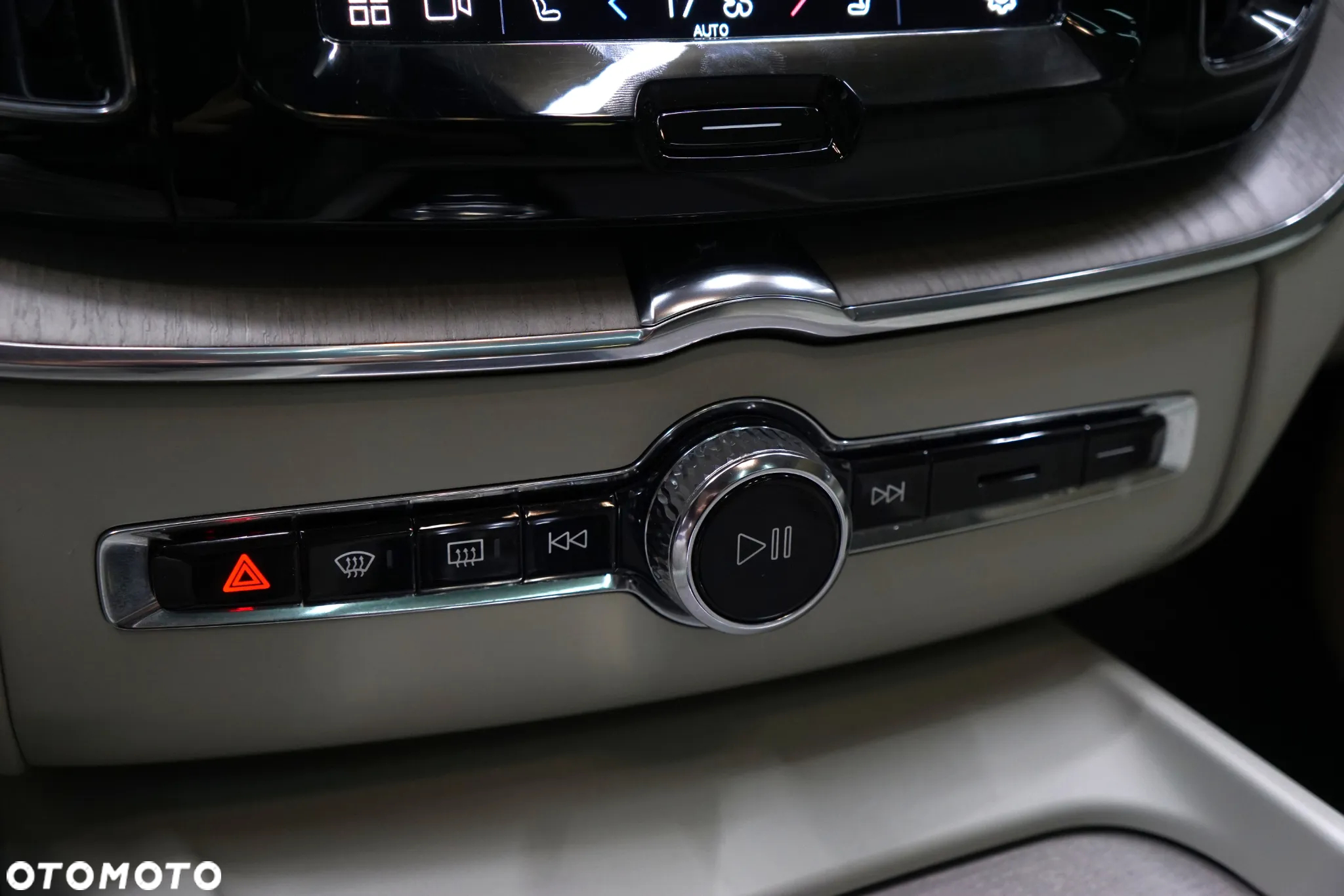 Volvo XC 60 B4 B Inscription - 24