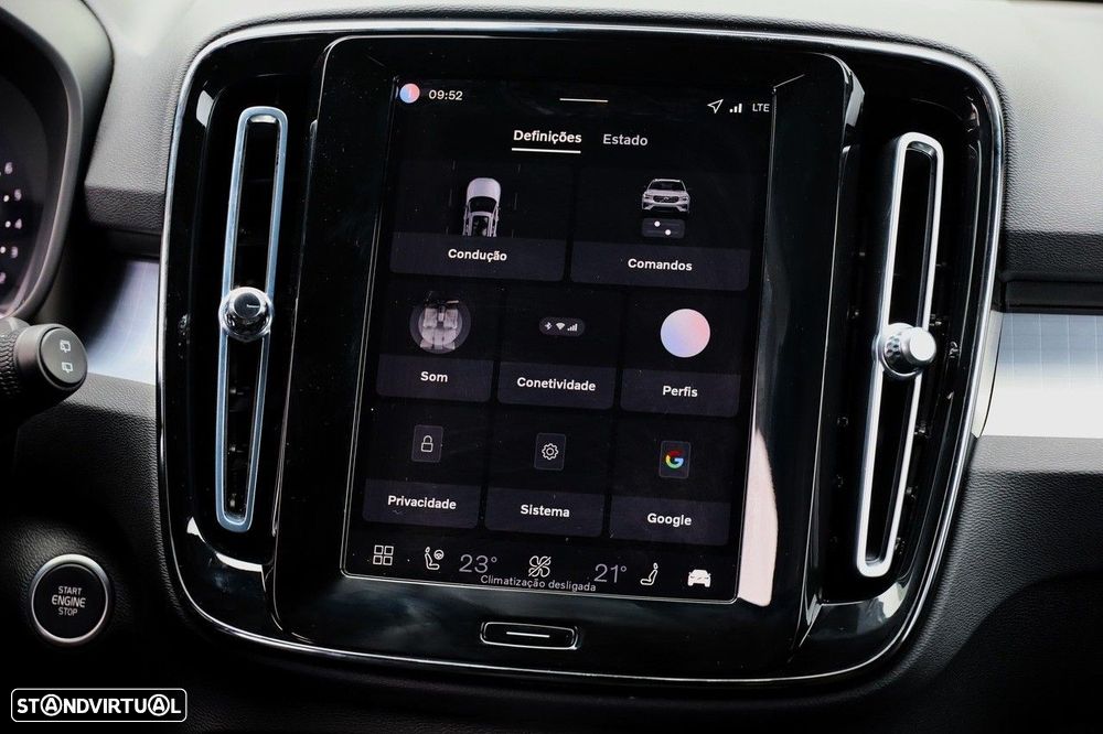 Volvo XC 40 2.0 B3 Core - 24