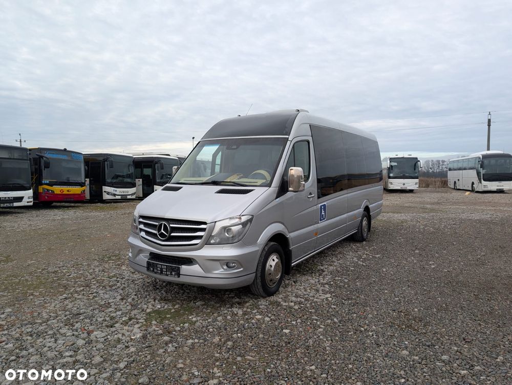 Mercedes-Benz Sprinter 519 - 12