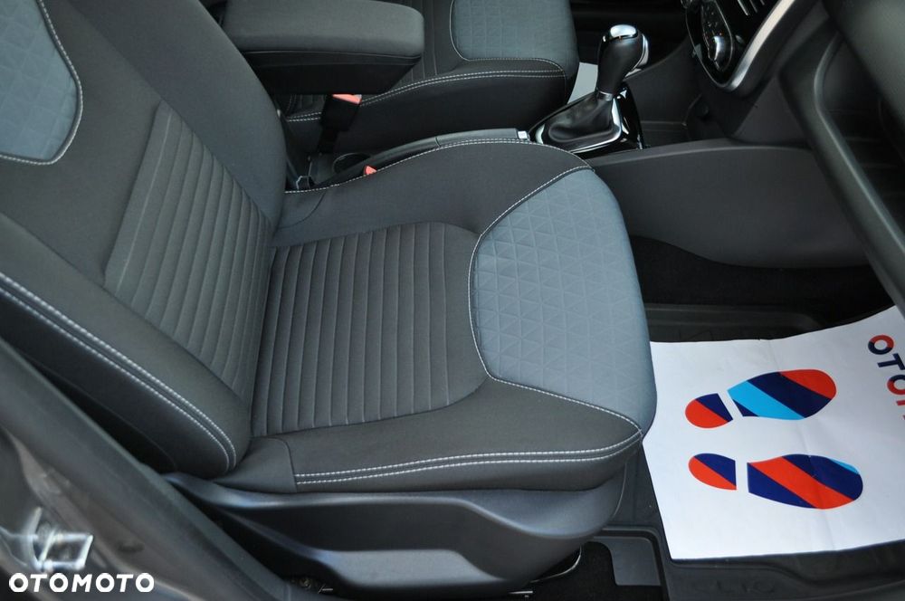Renault Clio 1.2 TCe Limited EDC - 28