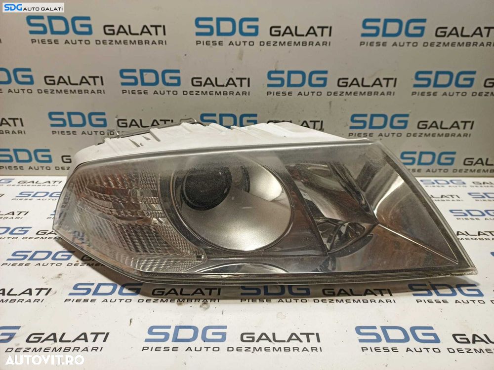 Far Dreapta Xenon cu Lupa Skoda Octavia 2 2004 - 2008 [L1002] - 1