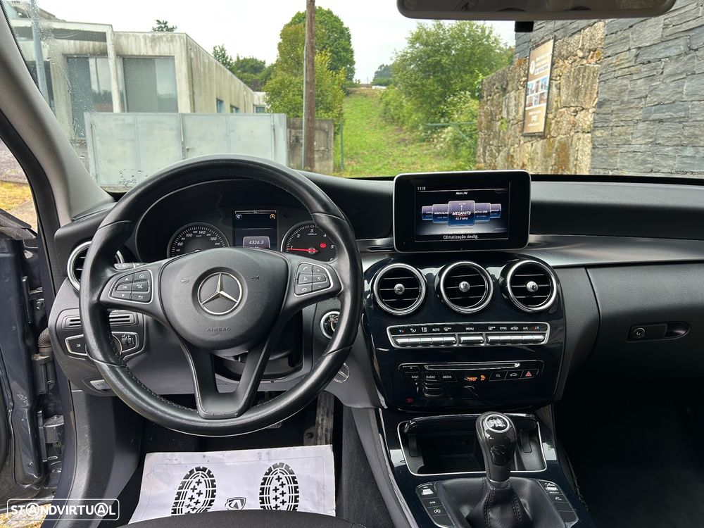 Mercedes-Benz C 200 - 12