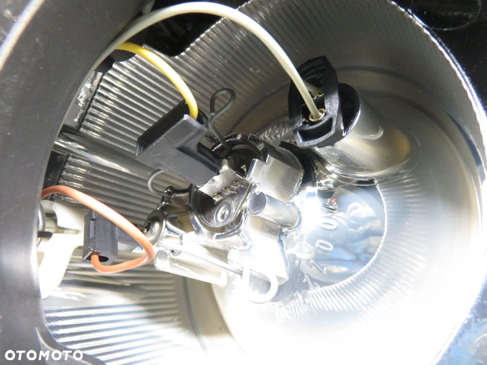 LAMPA PRAWA PRZEDNIA FIAT BRAVO II - 6