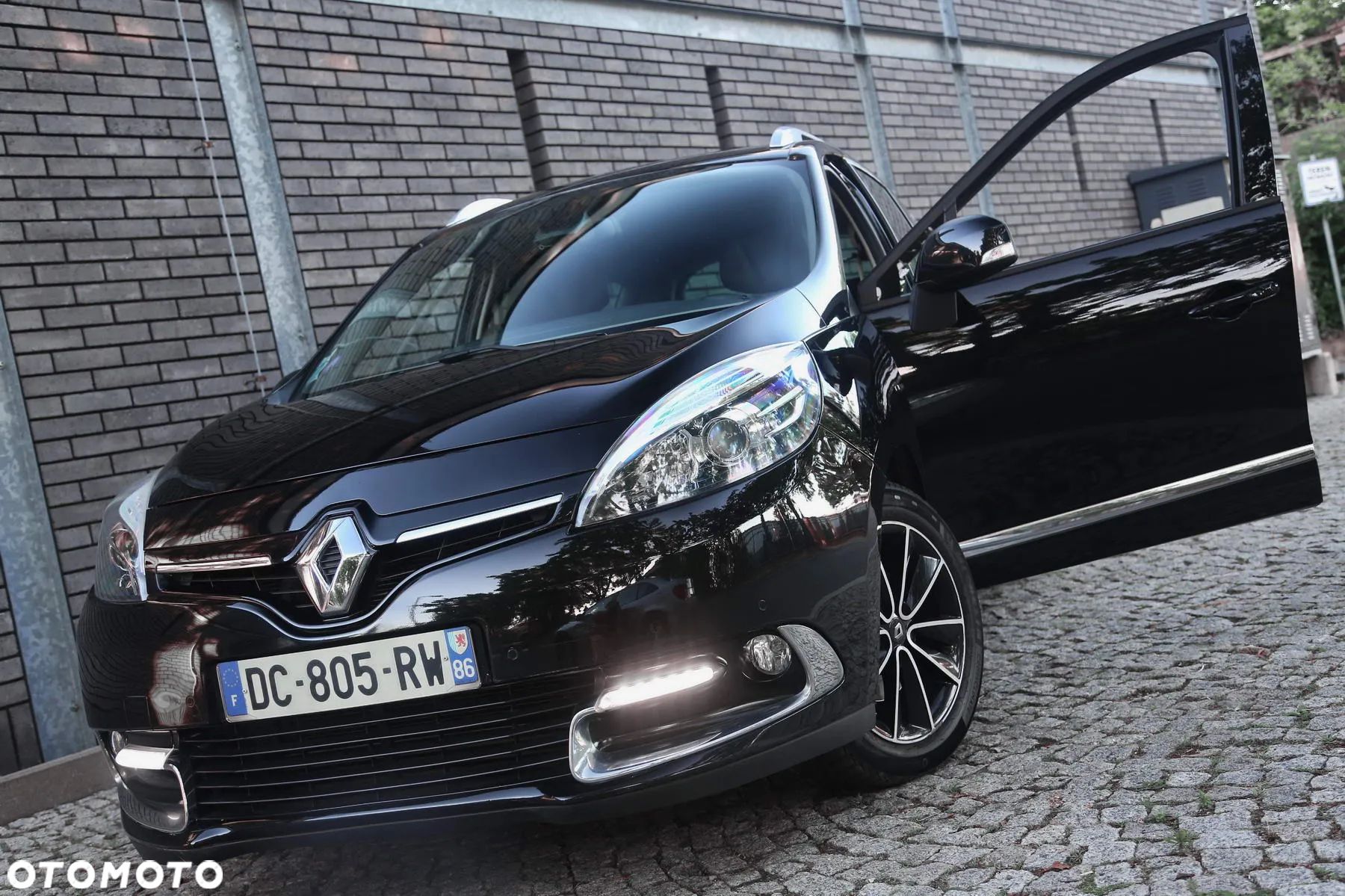 Renault Grand Scenic ENERGY TCe 130 S&S Bose Edition - 1