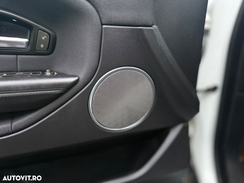 Land Rover Range Rover Evoque - 31