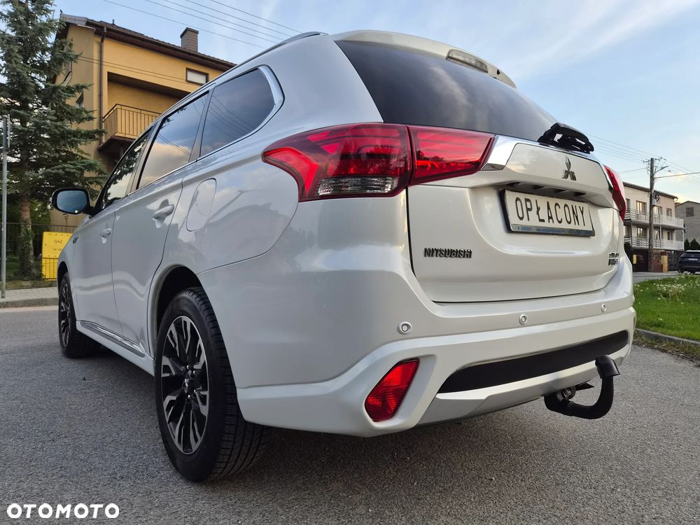 Mitsubishi Outlander - 18