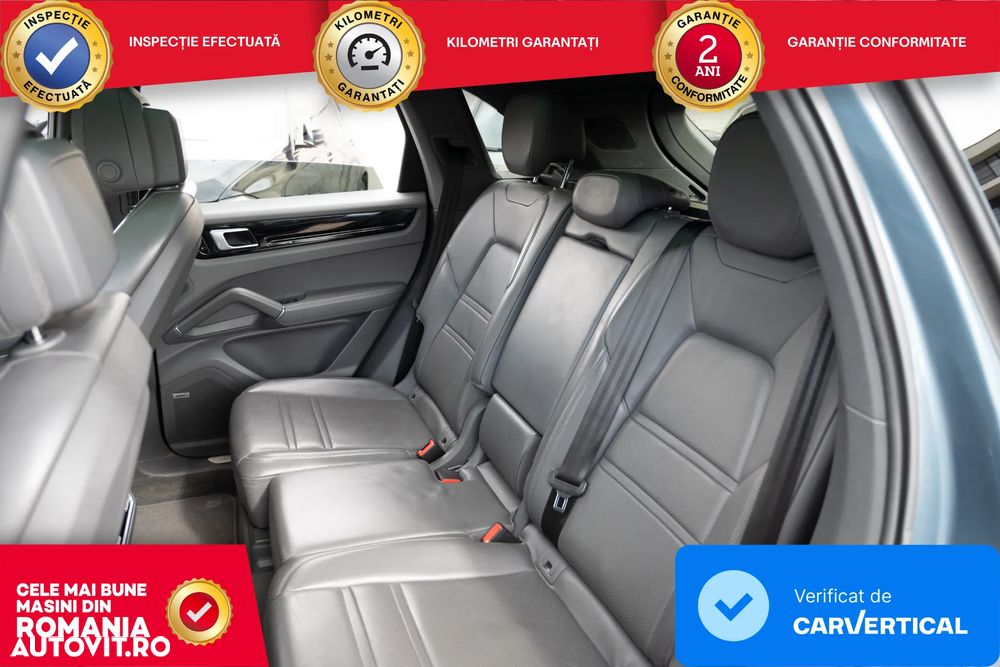 Porsche Cayenne - 31