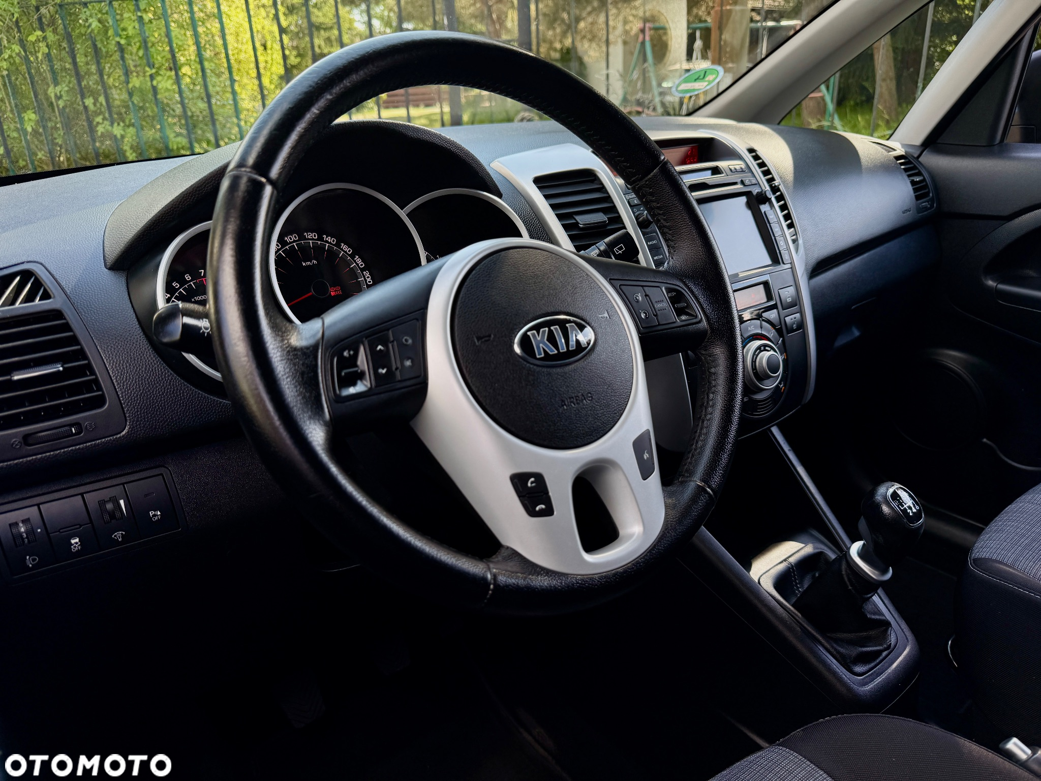 Kia Venga 1.6 CVVT Titanium Collection - 5