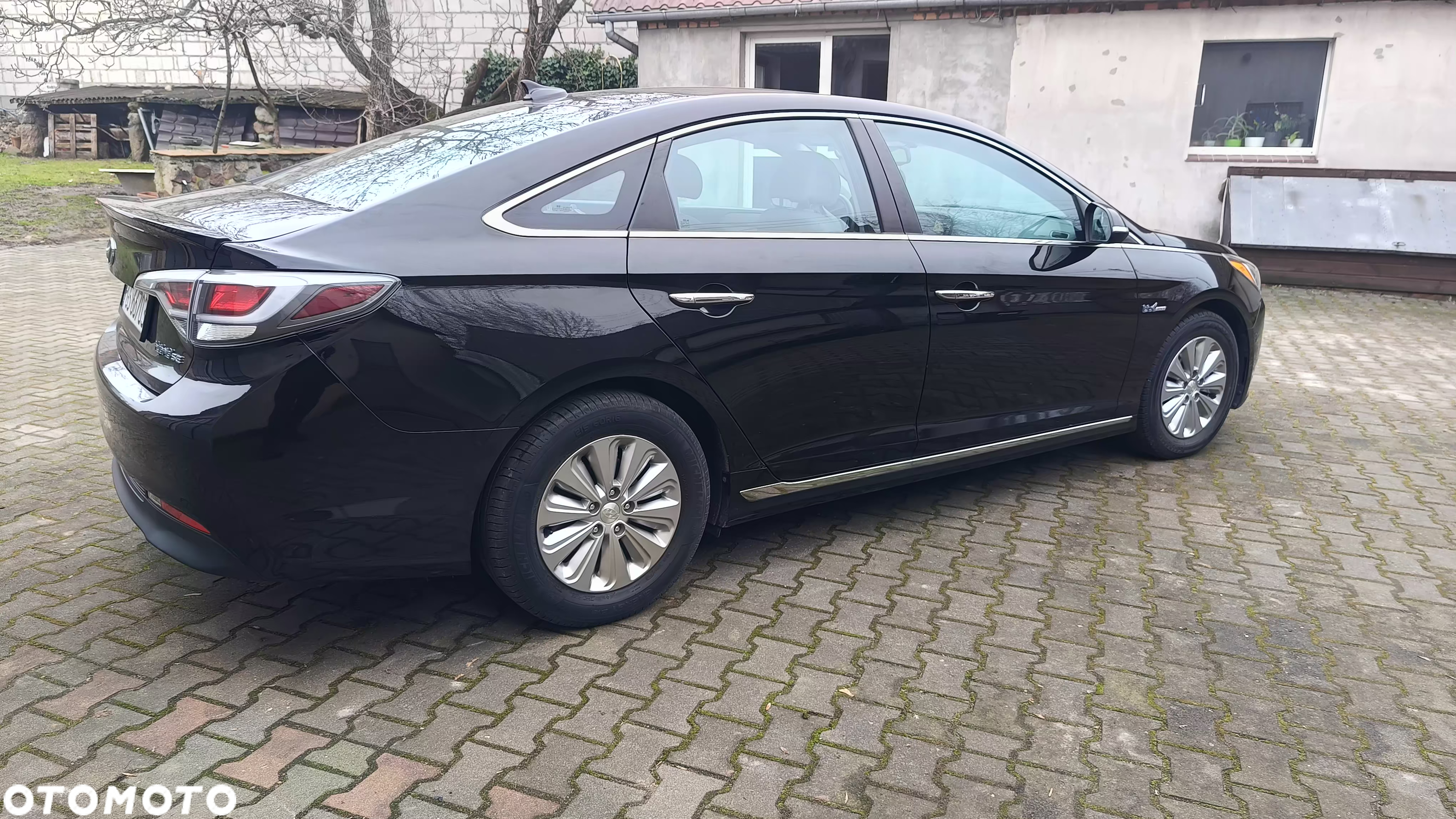 Hyundai Sonata - 3