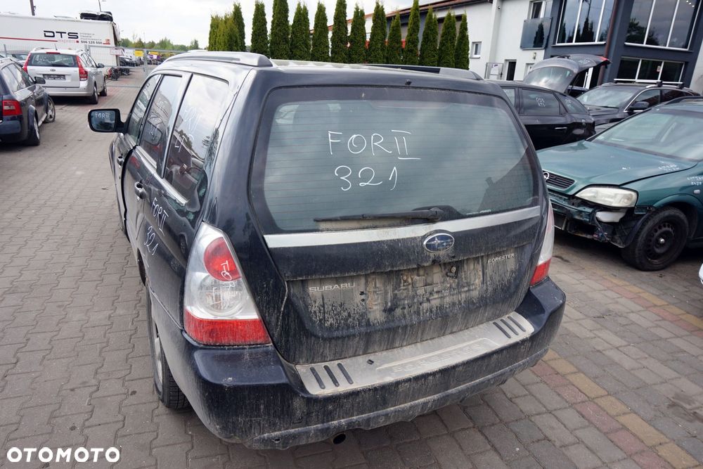 KLAPA BAGAŻNIKA TYLNA FORESTER II SG 32J  CZARNY SUBARU 2002-2006 - 2