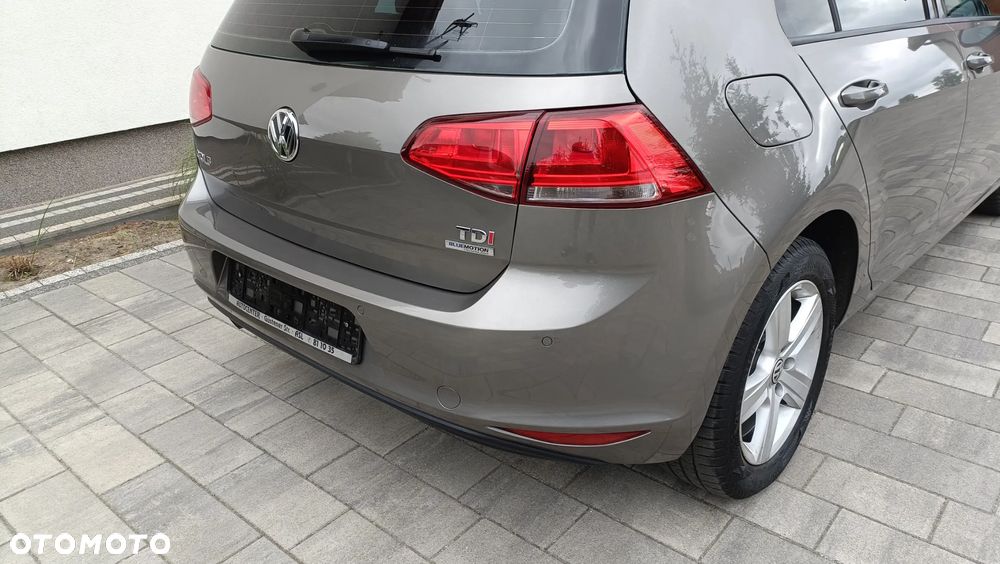 Volkswagen Golf - 5