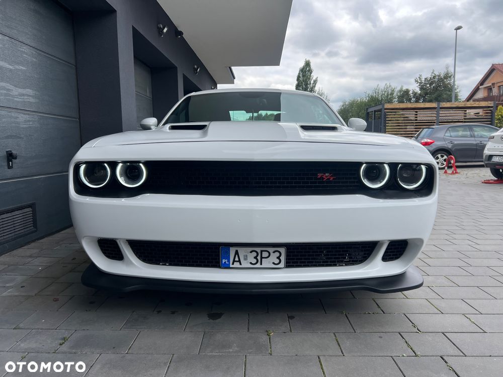 Dodge Challenger - 17
