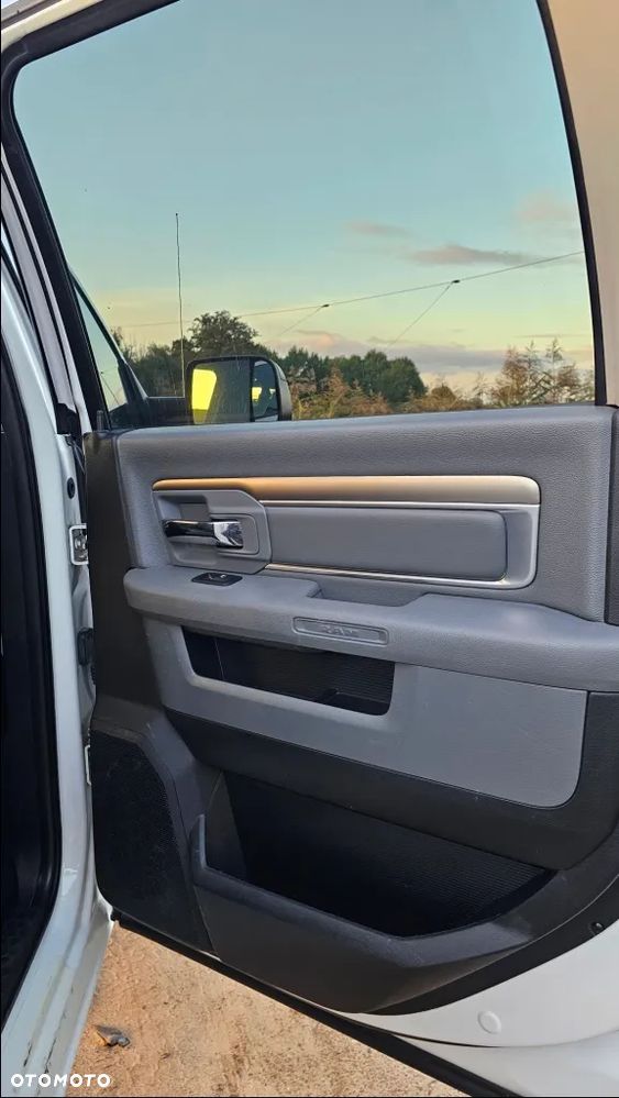 Dodge RAM - 15