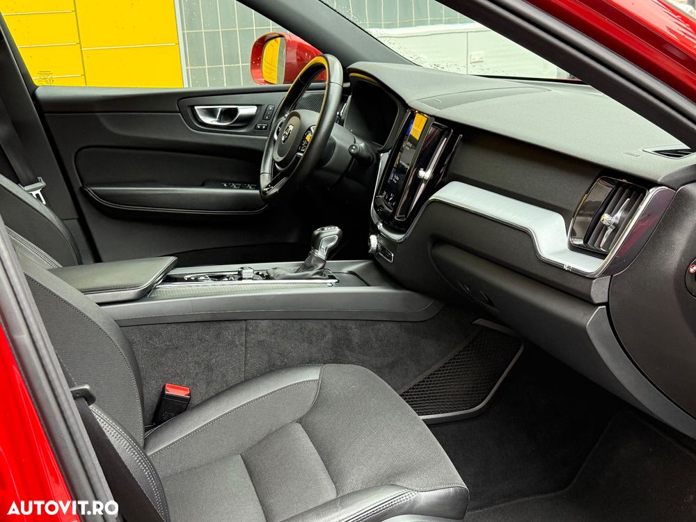 Volvo XC 60 D4 Geartronic Momentum Pro - 14
