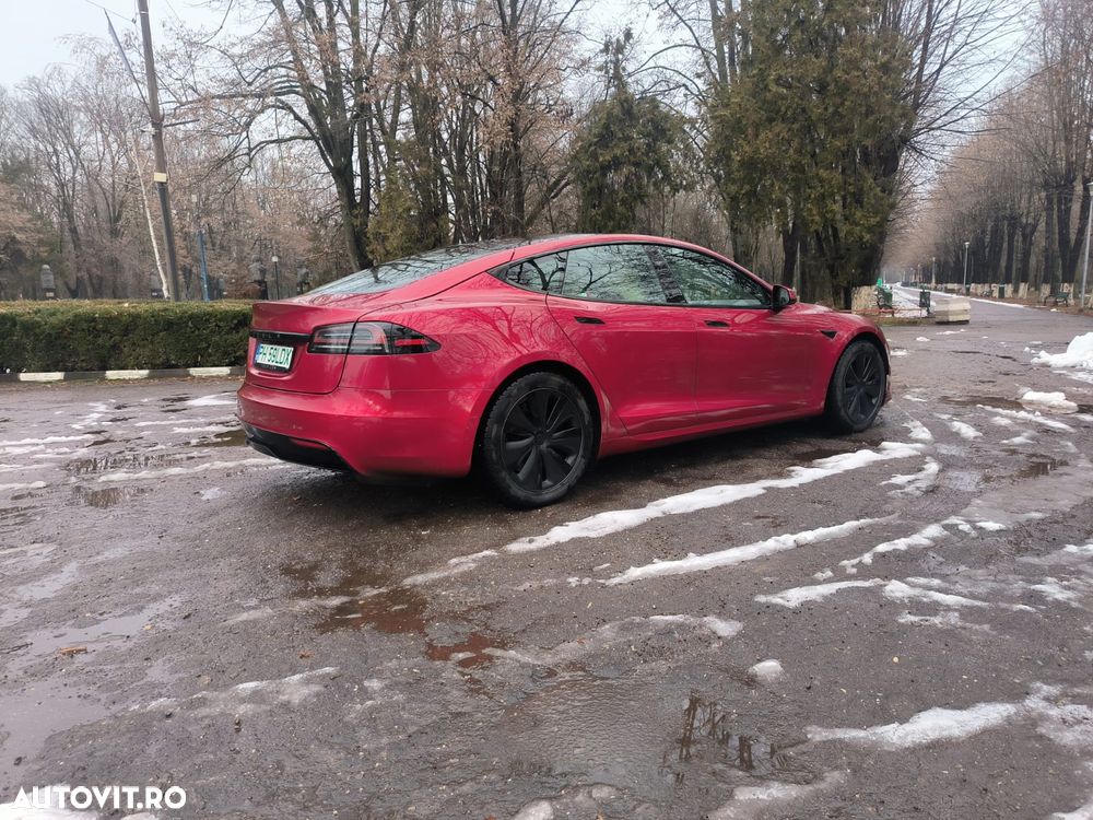 Tesla Model S - 5