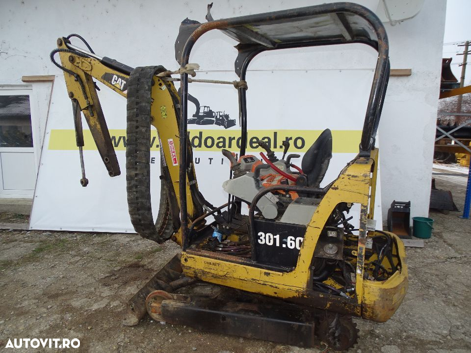 Ceas ore miniexcavator Cat 301.6 C - 3