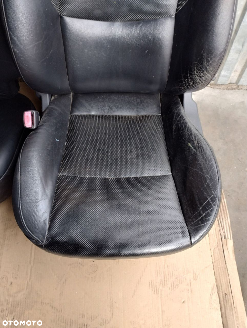 FOTELE KOMPLET SKÓRA HYUNDAI I30 I - 18