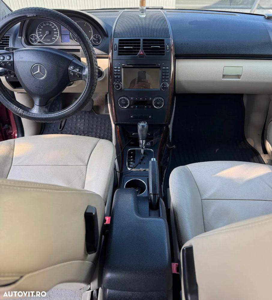 Mercedes-Benz A - 9