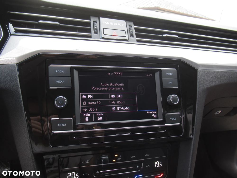 Volkswagen Passat 2023