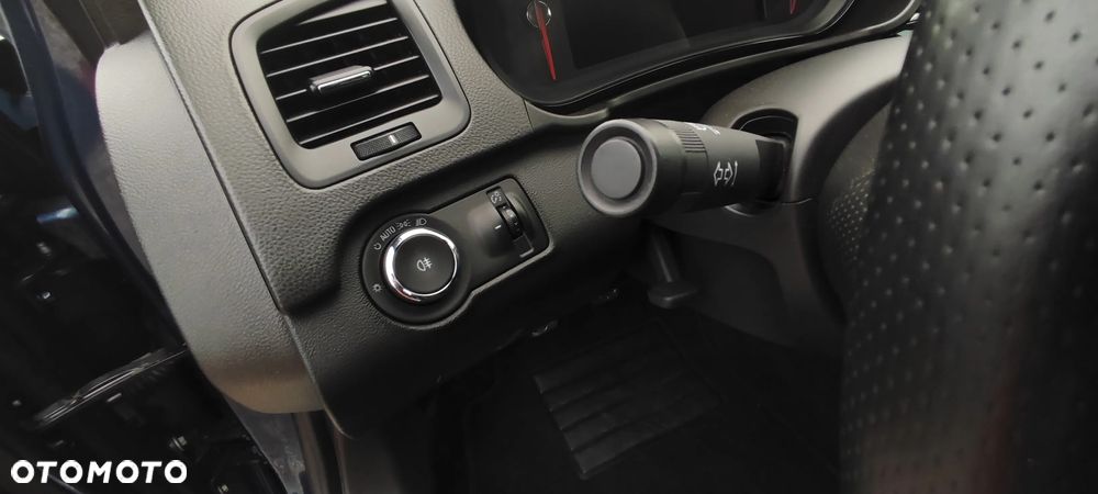 Opel Insignia - 26