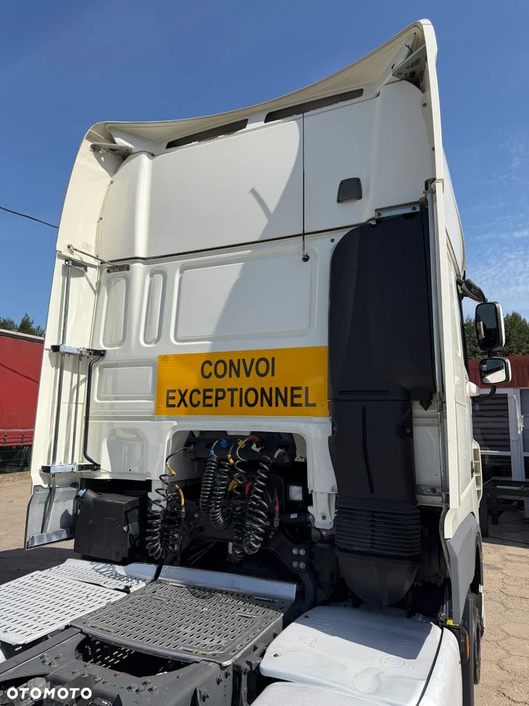 DAF XF 106 480 / MEGA LOW DECK / 709 TYS. KM PRZEBIEGU / NOWY TACHOGRAF / NAJWYŻSZA KABINA SUPER SPACE CAB / LODÓWKA / 2018 ROK !! - 17