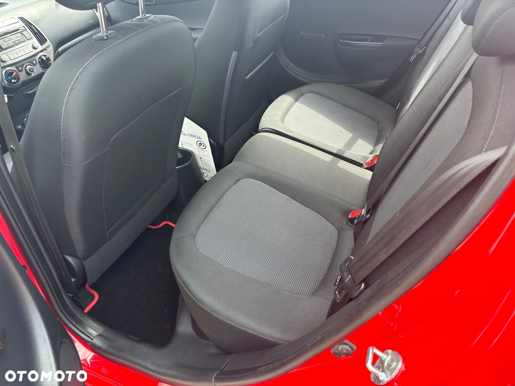 Hyundai i20 1.2 Fifa World Cup Edition - 30