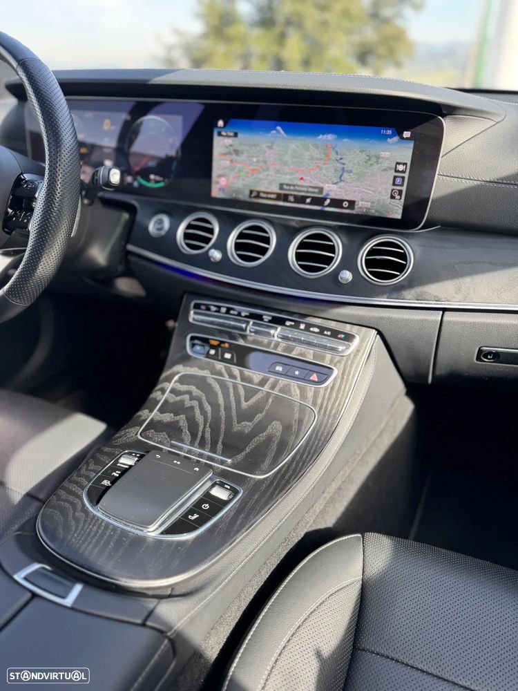 Mercedes-Benz E 300 de 4Matic 9G-TRONIC AMG Line - 19