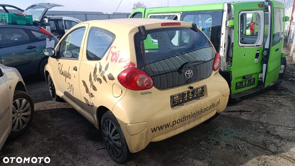 35923 Toyota Aygo 2008 rok model od 05-08 przedlift silnik 1.0 1KR-FE lakier 211 - 4
