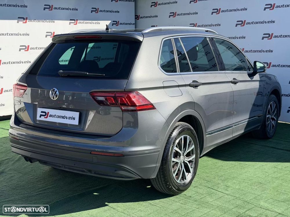 VW Tiguan 1.6 TDI Confortline - 9