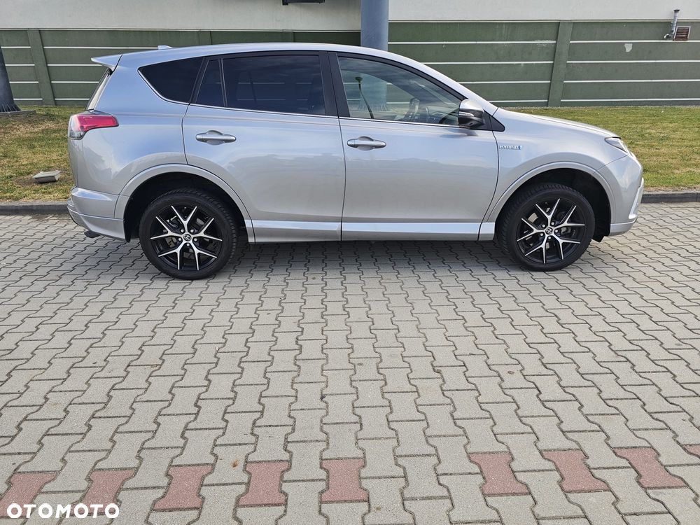Toyota RAV4 - 7