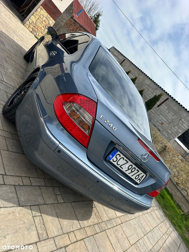 Mercedes-Benz Klasa E 240 Elegance - 10