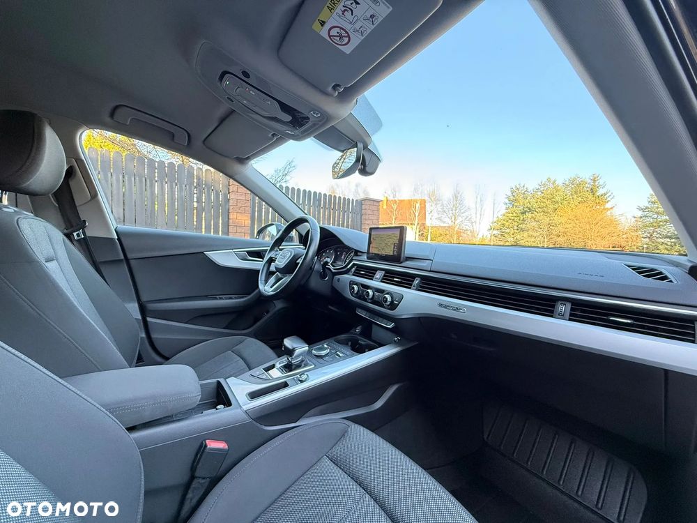 Audi A4 Avant 2.0 TDI S tronic quattro - 26