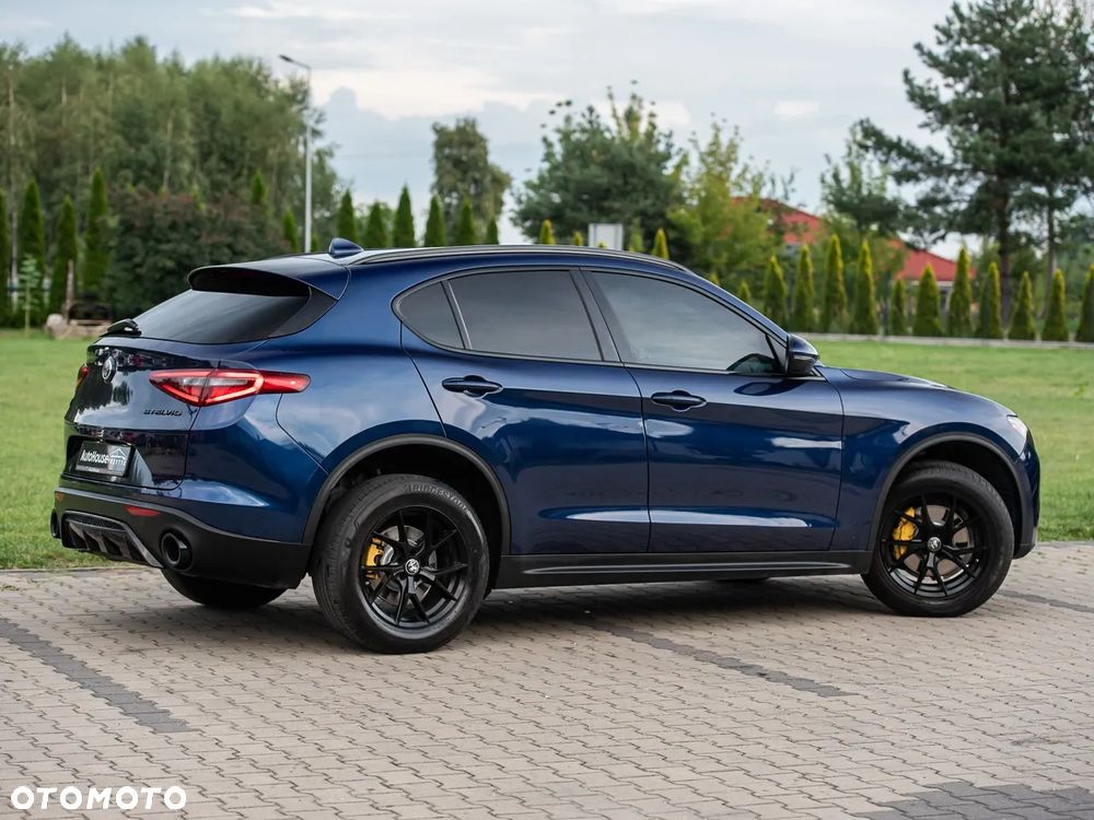 Alfa Romeo Stelvio 2.0 Turbo 16V AT8-Q4 Executive - 13