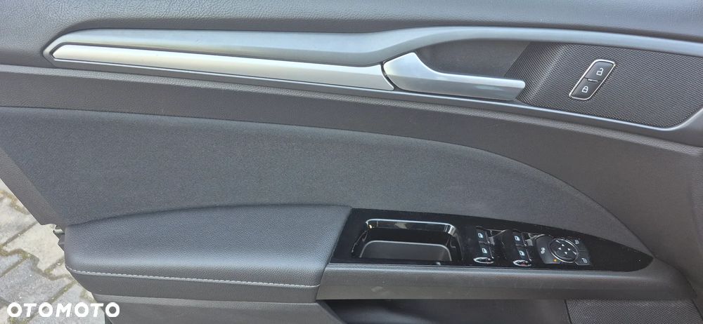 Ford Mondeo - 19