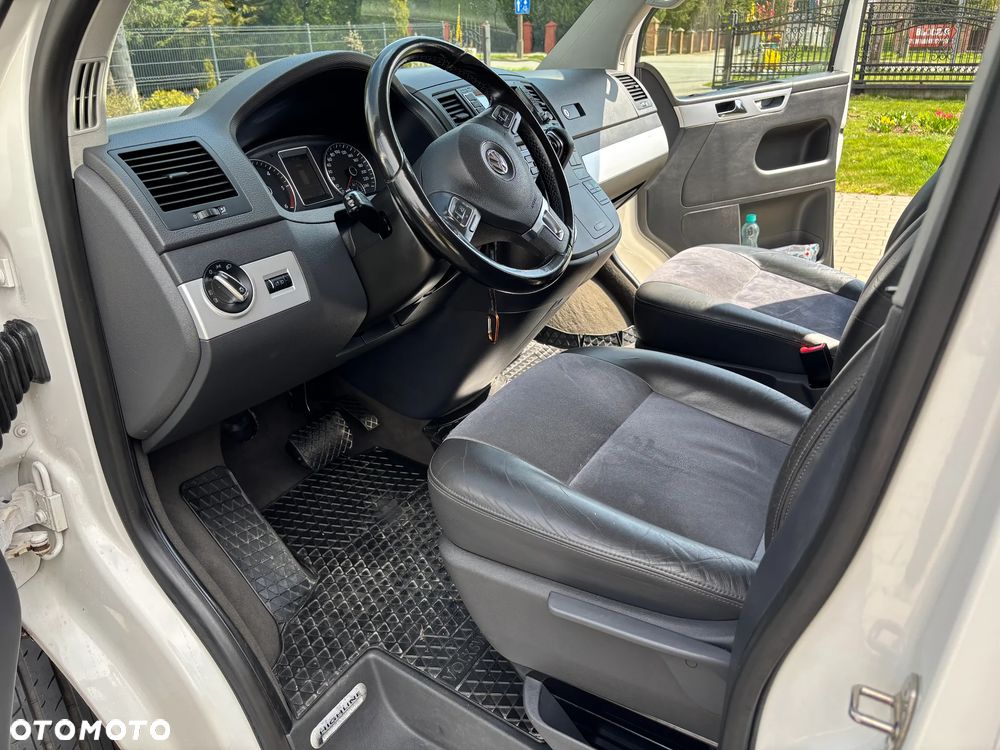 Volkswagen Multivan - 8